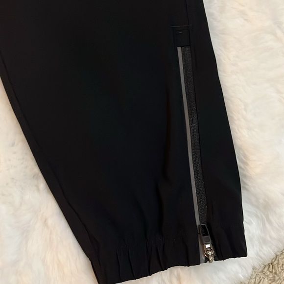 MENS ALL BLACK LULU-LEMON JOGGERS - Picture 6 of 6